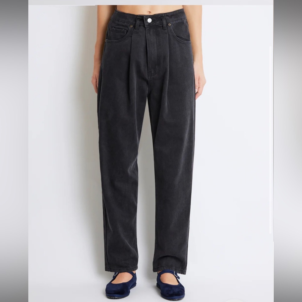 Roucha High-Rise Relaxed Straight Jeans in Washed Black